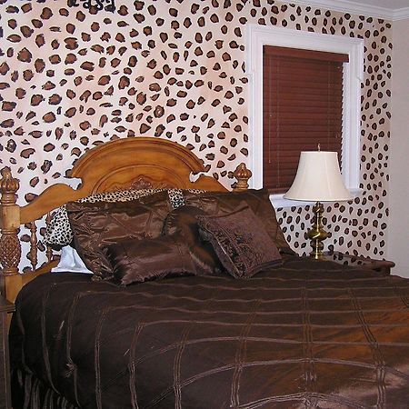 Shalom House Bed And Breakfast Tifton Szoba fotó